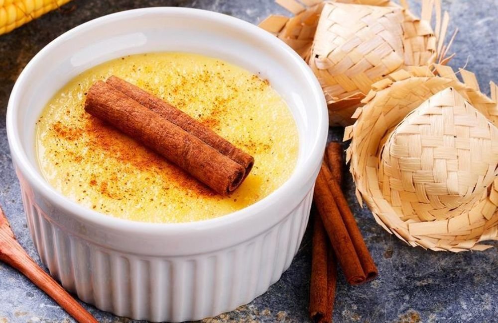 Dia Internacional do Milho: Aprenda a fazer o tradicional curau de milho e celebre a data!