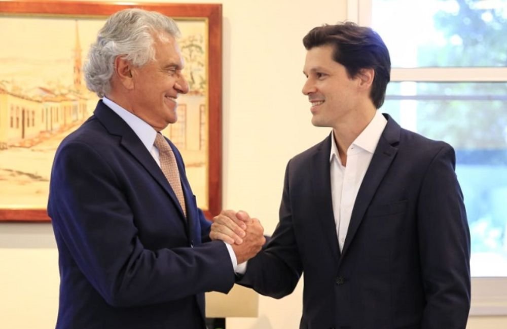 Caiado viaja para Londres; Daniel Vilela assume o governo