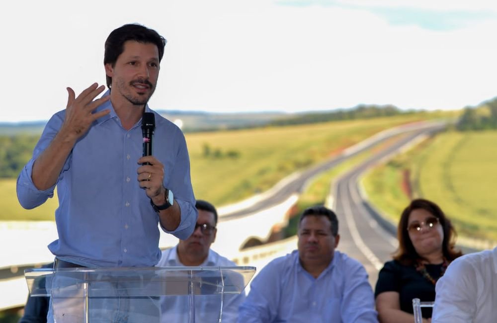 Governador em exercício de Goiás, Daniel Vilela, visita obras de infraestrutura em Jataí
