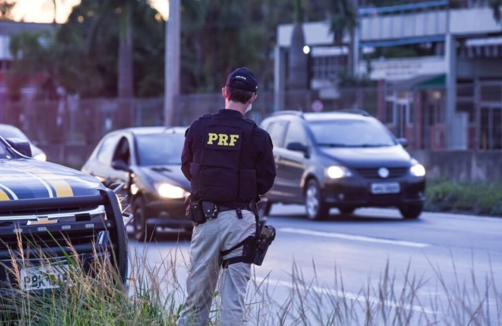 Acidentes em rodovias federais goianas deixam 20 pessoas feridas e uma morta no fim de semana