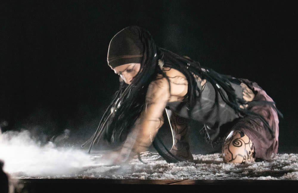 COBERTURA FOTOGRÁFICA: Titiksha, espetáculo de dança que aborda a resiliência humana