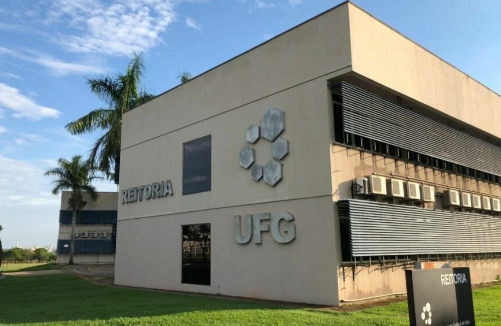 UFG abre concurso com 85 vagas e salários chegam a R$ 4,5 mil