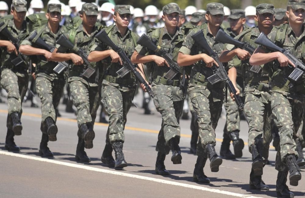 Exército abre inscrições para concurso com salário de R$ 8.245