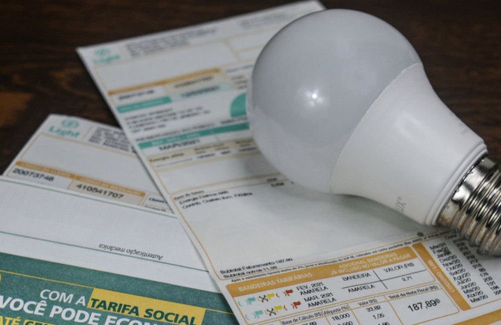 Conta de energia não terá cobrança extra em dezembro