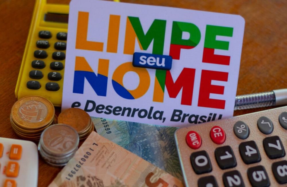 Golpistas já distribuem links falsos do Desenrola Brasil no Facebook e WhatsApp