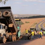 Iniciado o serviço de conclusão da capa de CBUQ de trecho do anel rodoviário de Jataí