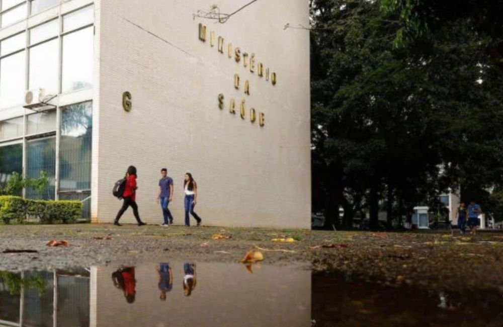 Orçamento: Saúde e Educação perderão mais com bloqueio de R$ 1,5 bi
