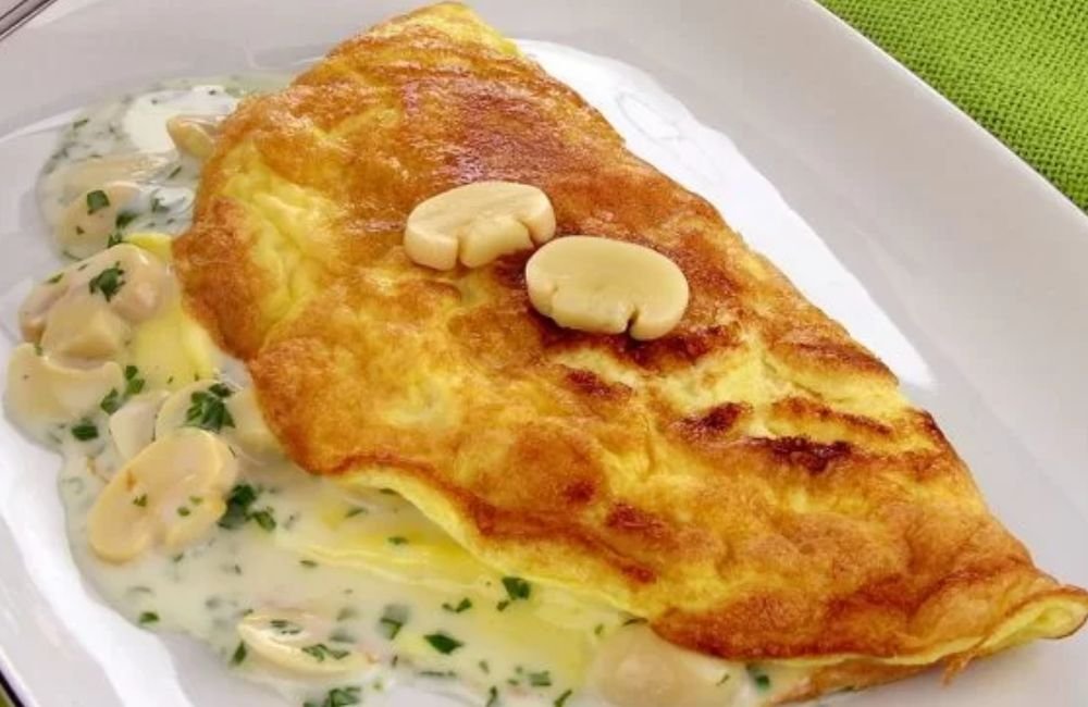 Aprenda a fazer uma omelete cremosa em apenas 10 minutos