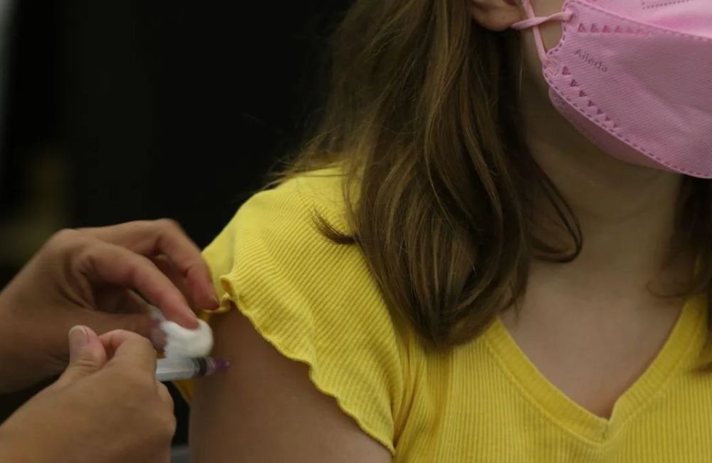 Certificado de Vacinação para matrícula de estudantes com menos de 18 anos passa a ser obrigatório em Goiás