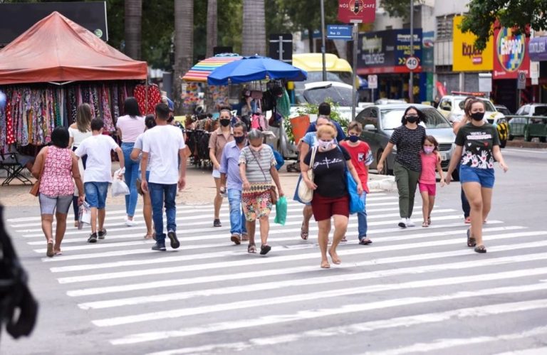 Convenção coletiva define piso salarial e outras regras para o comércio em Goiás