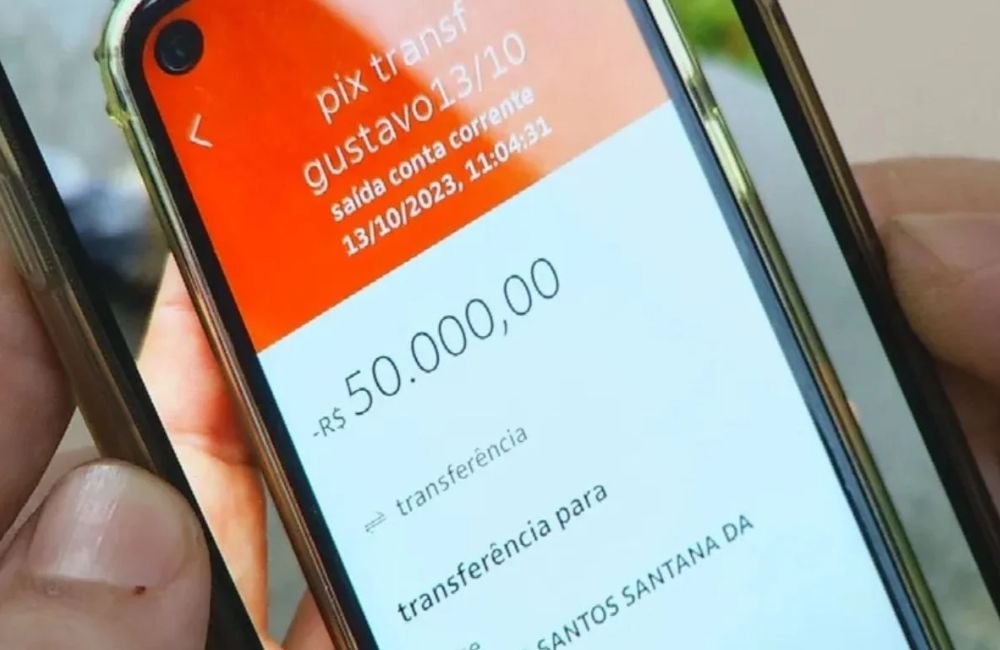 Goiano que estava desempregado recebe PIX de R$ 50 mil, mas devolve após descobrir o motivo