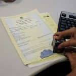 6 sobrenomes extremamente comuns no Brasil, mas que são difíceis de escrever