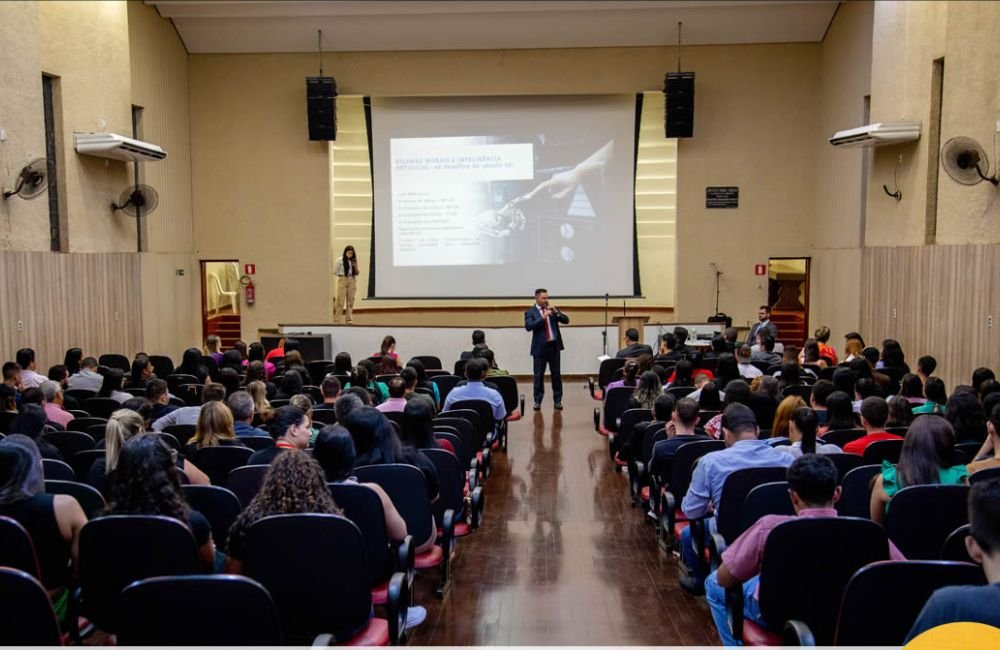 COBERTURA FOTOGRÁFICA: Conferência do Direito e da Segurança Pública da Faculdade FGI – 1° Dia