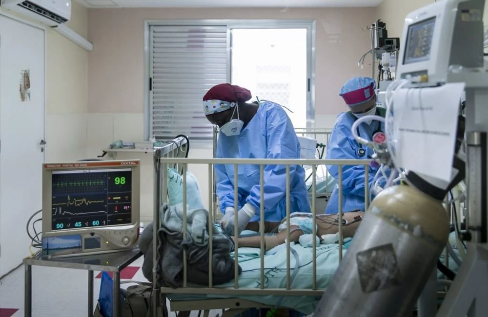 Como proteger bebês contra bronquiolite, doença que está levando hospitais de Goiás ao limite