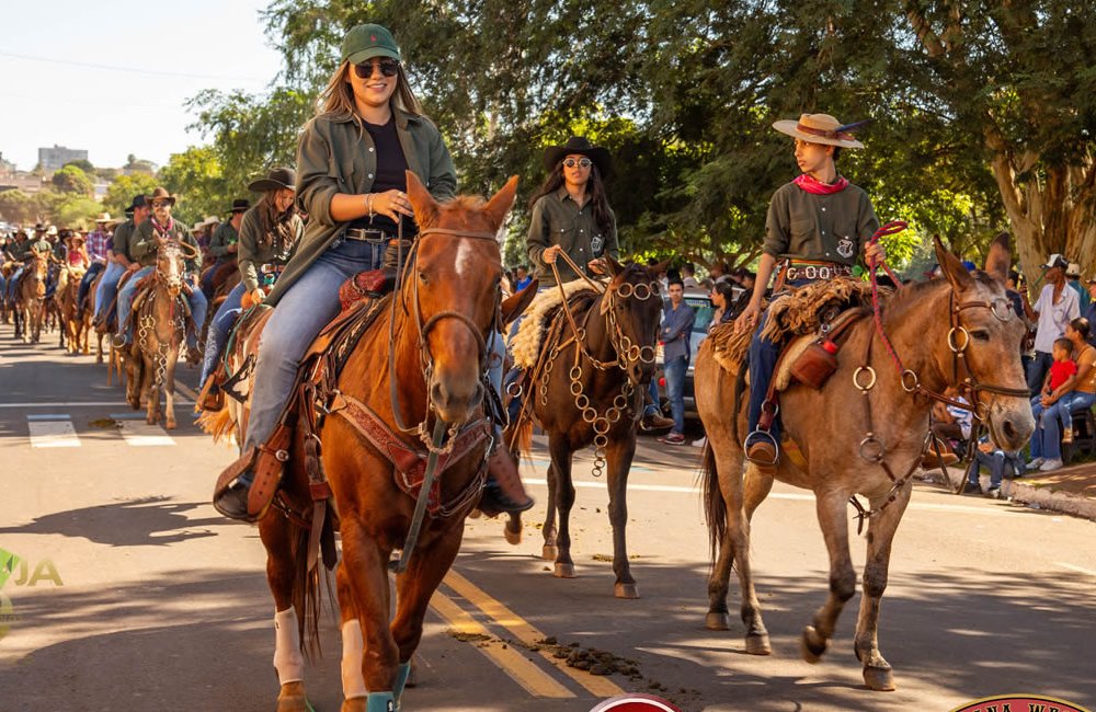 Cobertura Fotográfica da Saída da 6ª Edição da Cavalgada EXPAJA – GALERIA 2 de 4