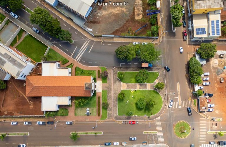 Clima tempo previsão jataí goiás igreja católica drone arvores verde