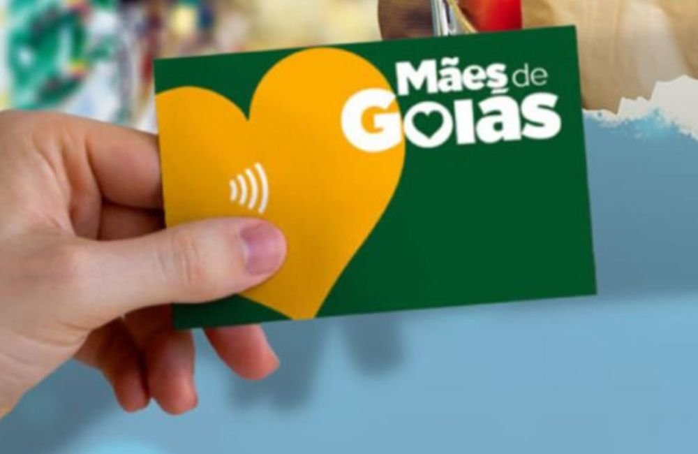 Entrega dos Cartões Dignidade e Mães de Goiás