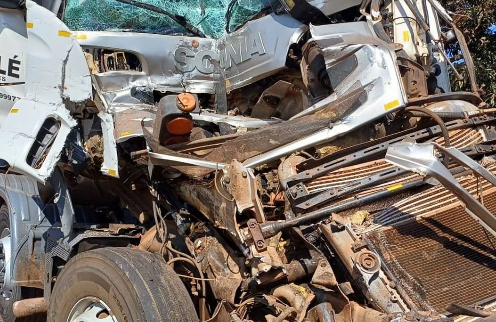 Homem desconhecido resgata vítimas de acidente em rodovia goiana