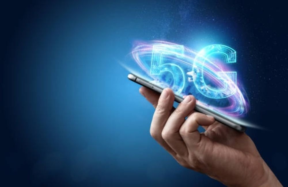 Vivo, Tim e OI são multadas pelo governo por propaganda enganosa de internet 5G
