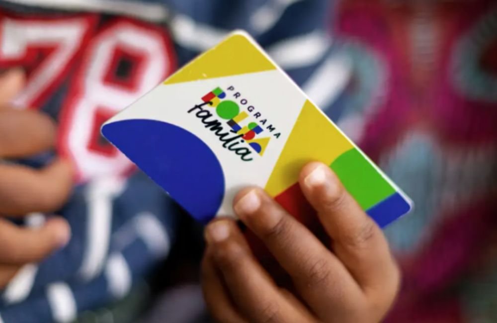Cartões do Bolsa Família serão bloqueados para uso em sites de apostas, diz governo