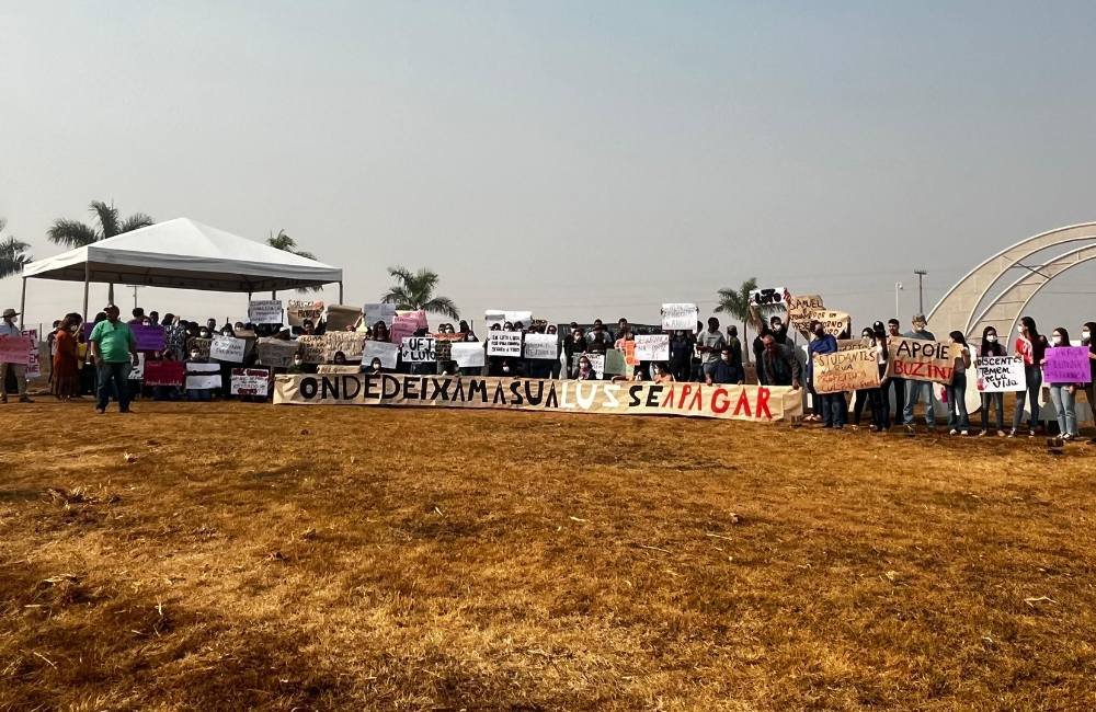 Portal Panorama Noticias Alunos da UFJ realizam manifestação após morte de colega em acidente na BR-364