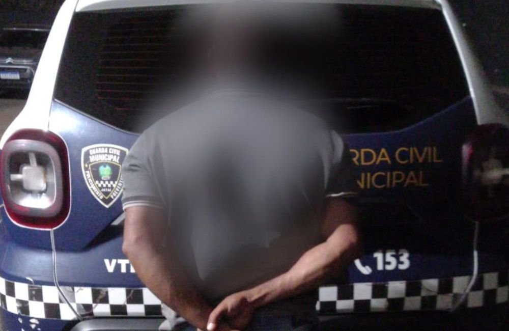 VÍDEO Motorista embriagado é preso após acidente próximo ao aeroporto de Jataí