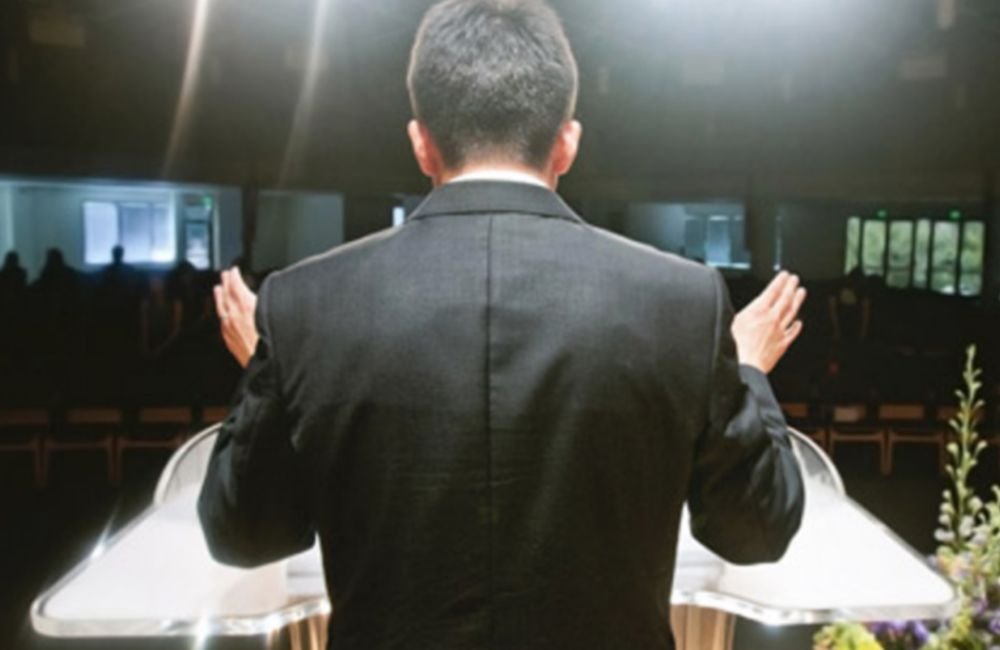 Justiça nega pedido de pastor que queria ter vínculo trabalhista com igreja reconhecido