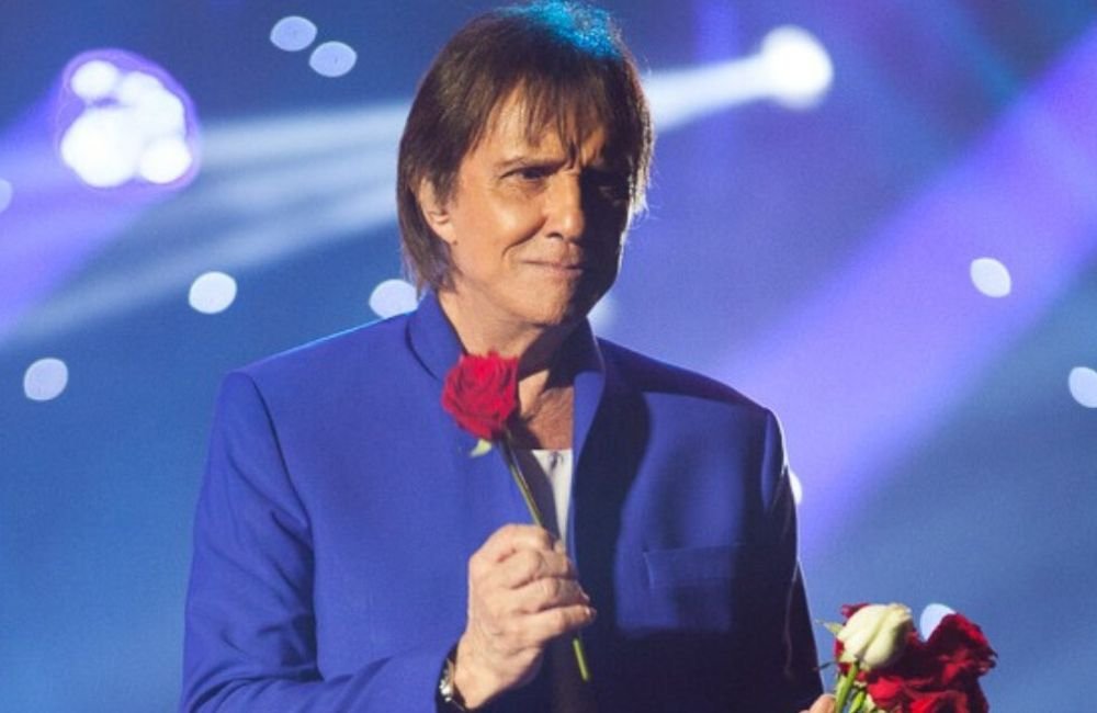 Roberto Carlos se apresenta em Goiânia com show da turnê ‘Eu Ofereço Flores’