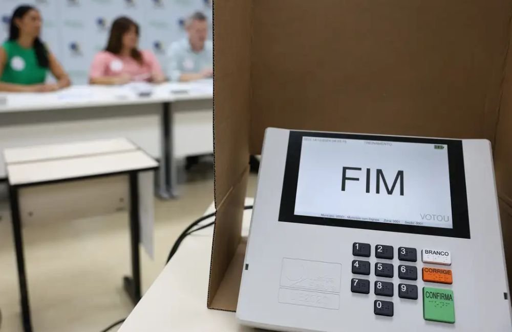 ELEIÇÕES 2024 | TSE realiza cerimônia para verificar integridade do sistema eleitoral