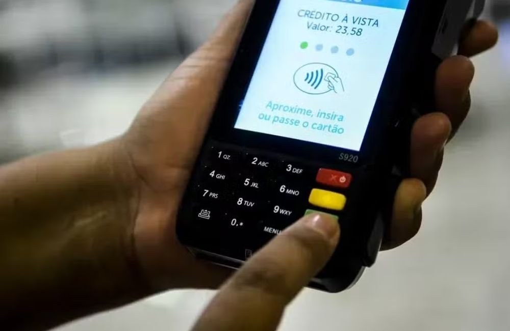 Como vai funcionar o Pix por aproximação? E quais bancos já oferecem o meio de pagamento?