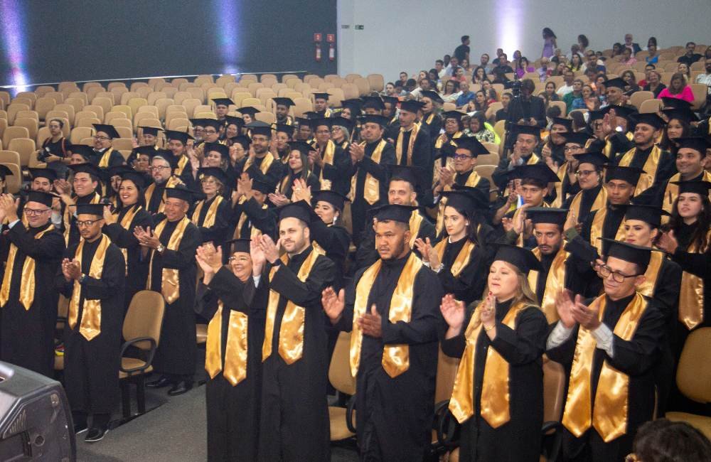 Confira as fotos da formatura da AMOCS 2024 em Jataí