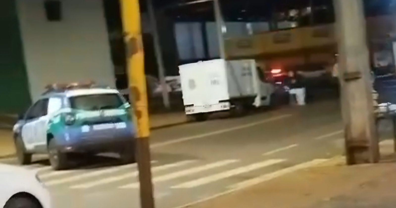 VÍDEO | Casal em moto perde o controle e cai no Córrego Jataí; duas vítimas fatais