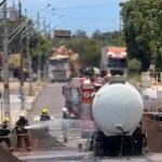 Bombeiros de Mineiros ajudam a combater incêndio em bitrem com etanol