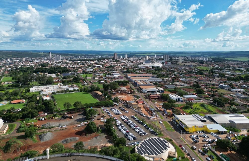 Drone Clima tempo previsão centro de cultura e evento jataí