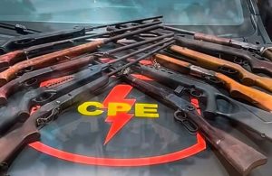 PM recupera parte de armas furtadas em delegacia de Aruanã