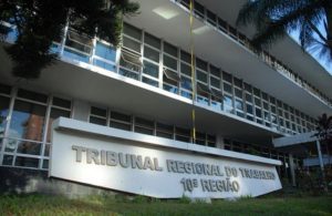 TRT-10 publica edital com 9 vagas e salário inicial de R$ 16 mil