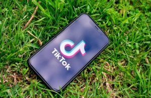 TikTok deve sair do ar nos Estados Unidos até domingo; entenda o motivo