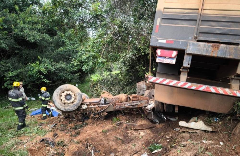 Colisão na GO-020 deixa três mortos e mobiliza bombeiros