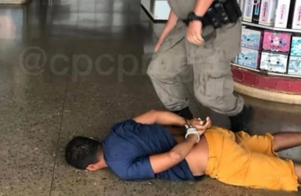 Homem corta pescoço da mulher durante crise de ciúmes em Goiânia