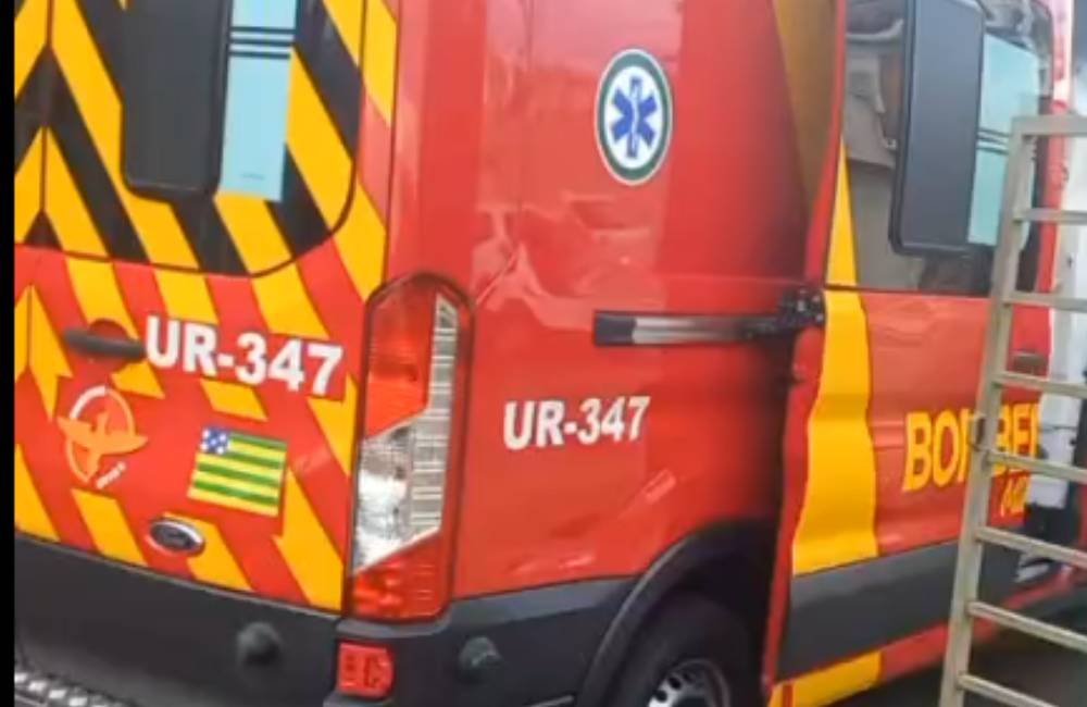Homem é esfaqueado enquanto dormia após discussão em residência