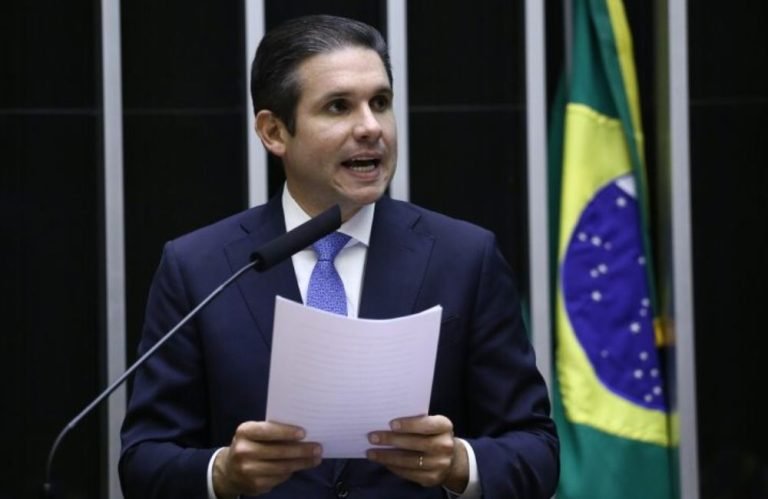 Motta quer acordo com STF para aumentar número de deputados federais sem elevar gastos