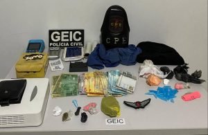 Polícia Civil prende quatro suspeitos e apreende arsenal