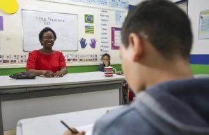 Programa Mais Professores dá desconto a docentes em hospedagens