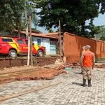 VÍDEO Chuva intensa provoca alagamentos e deixa três pessoas desalojadas em Pirenópolis