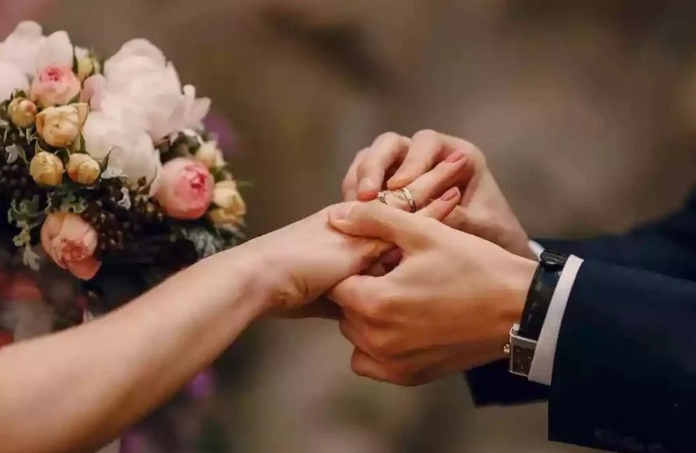 Casamento triplica o risco de obesidade em homens, mas não em mulheres, diz estudo