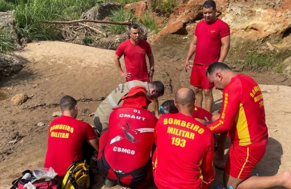 Menina de 11 anos morre afogada em córrego de Aparecida de Goiânia