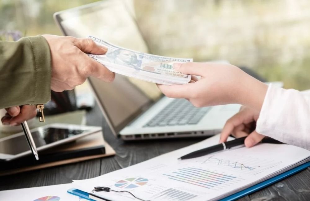 Genro deve prestar contas sobre investimentos com R$ 30 milhões da sogra, decide TJGO