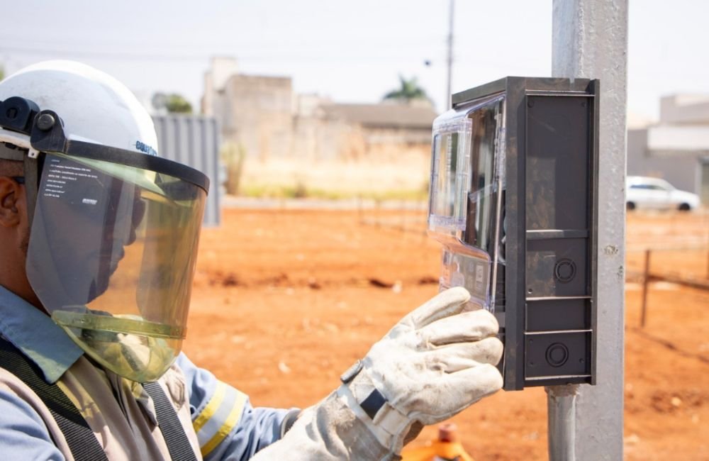 Goiás é líder em acidentes com choques elétricos no Centro-Oeste; veja dados