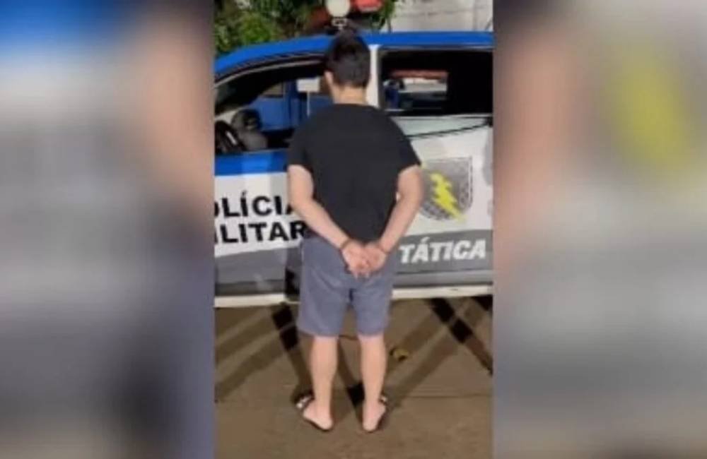 Homem é preso por abuso sexual de menor após contato em site de relacionamentos