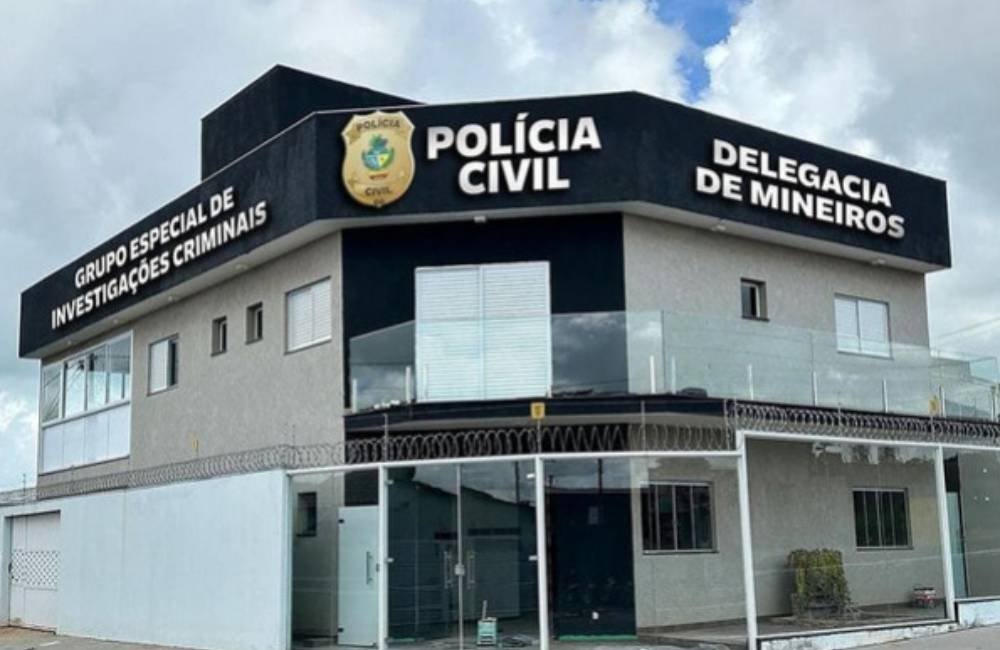 Polícia Civil cumpre mandado de busca contra estudante de Medicina investigado por comércio ilegal de armas em Mineiros